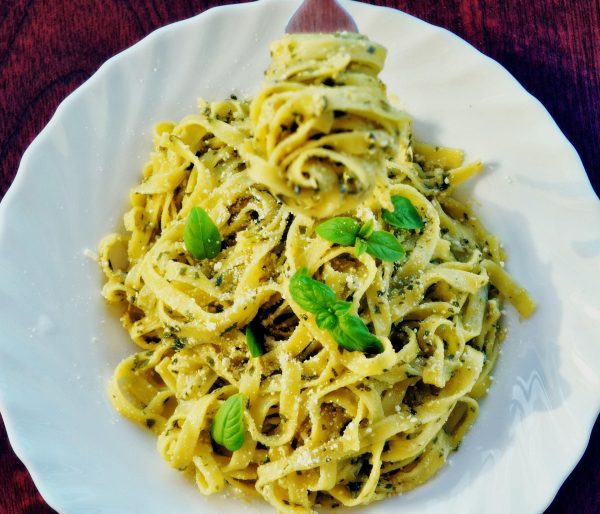 danielaelenatentis-tagliatelle-1972845_1920 Pesto Tagliatelle
