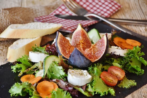ritae-salad-1672505_1920 Warm Goat's Cheese Salad