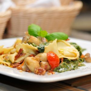 ubik123-pasta-711673_1920 Mushroom & Spinach Ravioli
